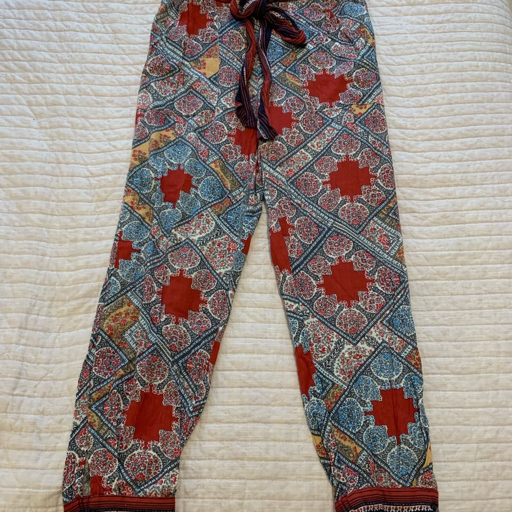 Loose pants